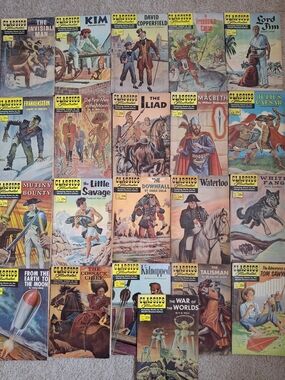 Vintage Lot Of 21 Classics Illustrated Vintage Comic Books Full Color Collection